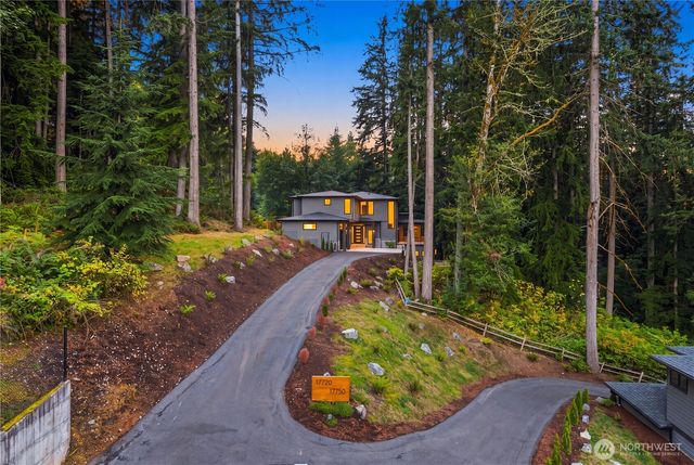 17720 SE 63rd Place, Bellevue, WA 98006