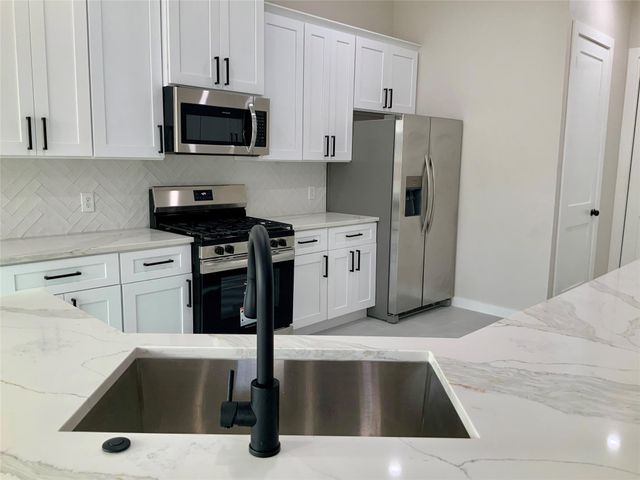 1703 Colby Drive, Baytown, TX 77520