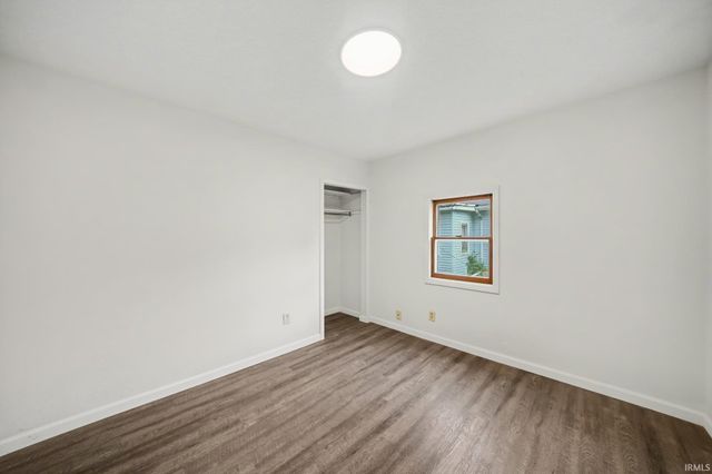 1221 S 32nd Street, South Bend, IN 46615