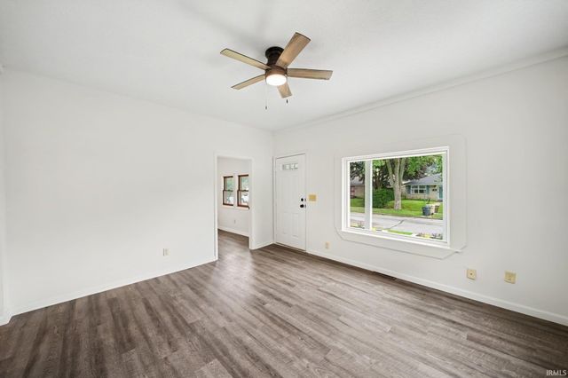 1221 S 32nd Street, South Bend, IN 46615