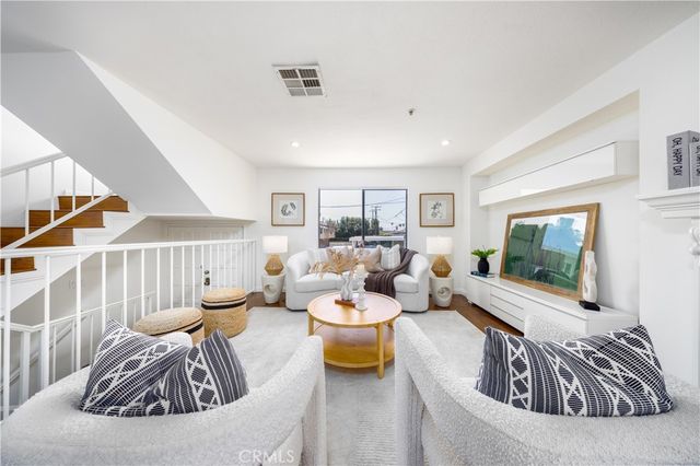 511 N Curtis F, Alhambra, CA 91801
