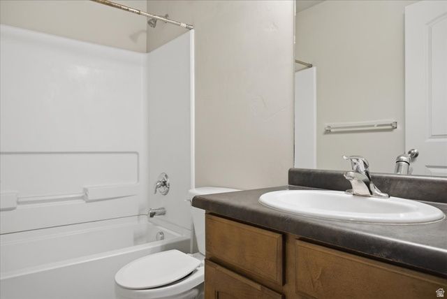 2475 S GILMOUR ST, West Haven, UT 84401