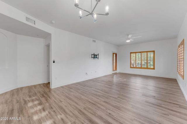 5450 E Deer Valley Drive 2206, Phoenix, AZ 85054