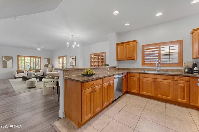 5450 E Deer Valley Drive 2206, Phoenix, AZ 85054