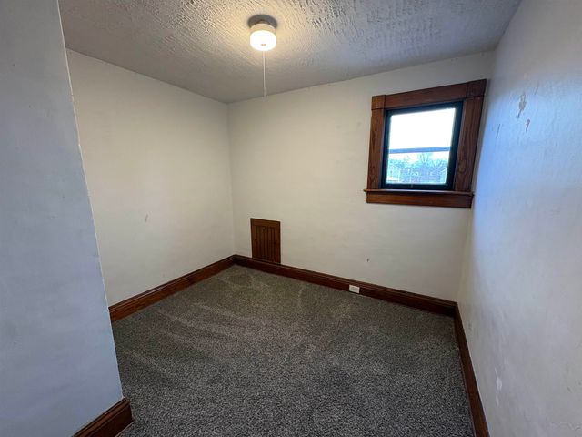 211 S Morton Street, Kendallville, IN 46755