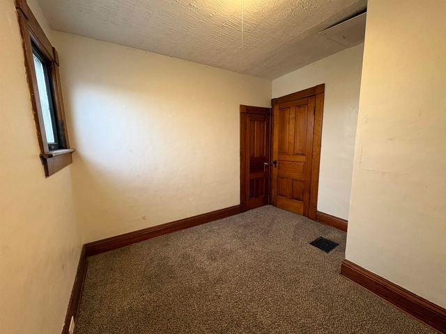 211 S Morton Street, Kendallville, IN 46755