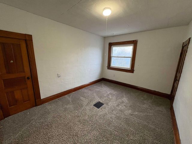 211 S Morton Street, Kendallville, IN 46755