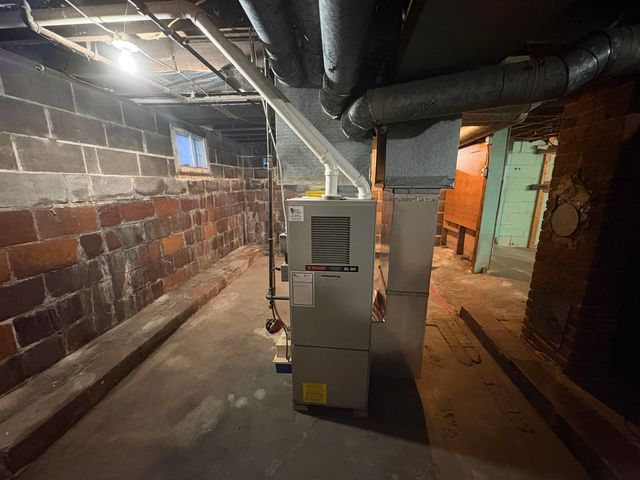 211 S Morton Street, Kendallville, IN 46755