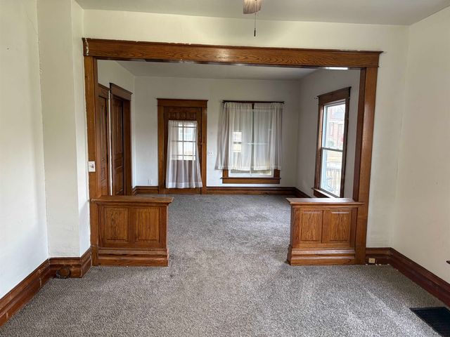 211 S Morton Street, Kendallville, IN 46755