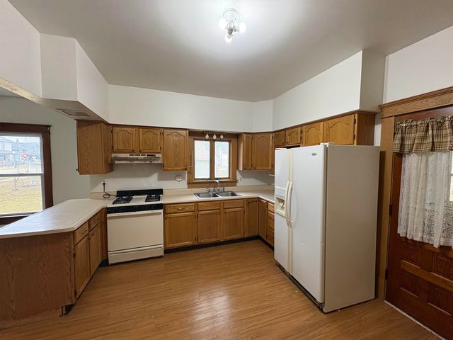 211 S Morton Street, Kendallville, IN 46755