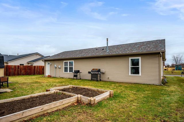 607 Hart Drive, Dunkirk, IN 47336