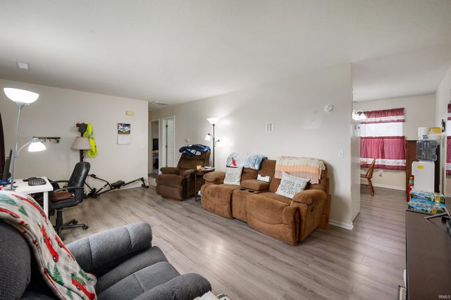 607 Hart Drive, Dunkirk, IN 47336