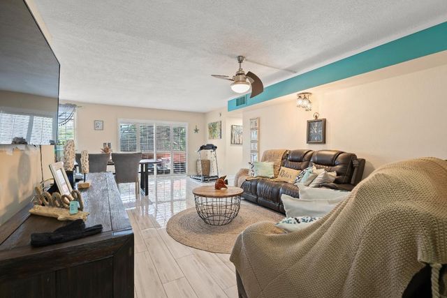 1400 Tallwood Avenue 206, Hollywood, FL 33021