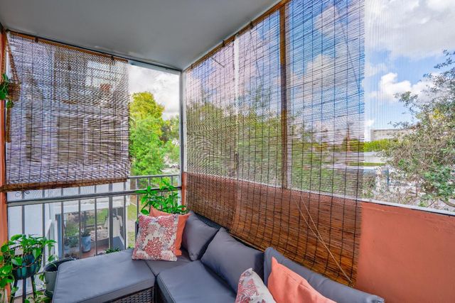 1400 Tallwood Avenue 206, Hollywood, FL 33021