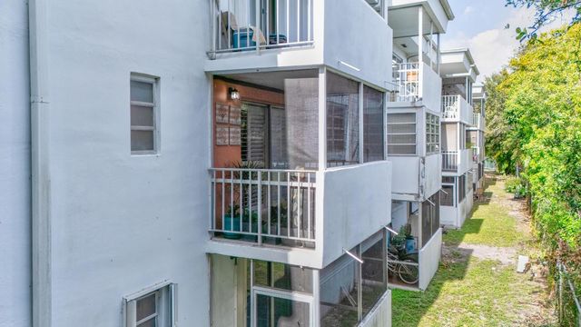 1400 Tallwood Avenue 206, Hollywood, FL 33021