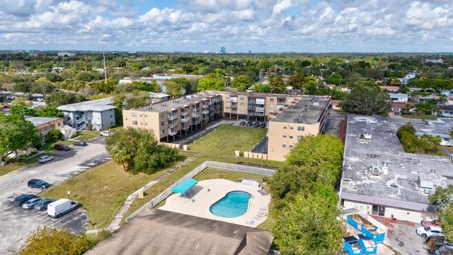 1400 Tallwood Avenue 206, Hollywood, FL 33021