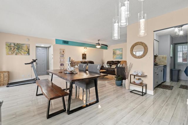 1400 Tallwood Avenue 206, Hollywood, FL 33021