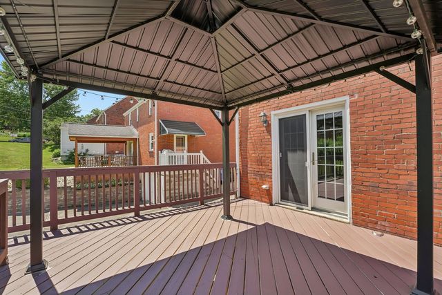 4211 McKee DRIVE, Whitehall, PA 15236