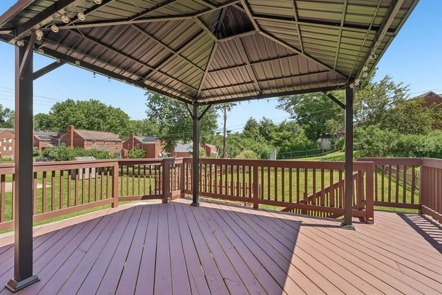 4211 McKee DRIVE, Whitehall, PA 15236
