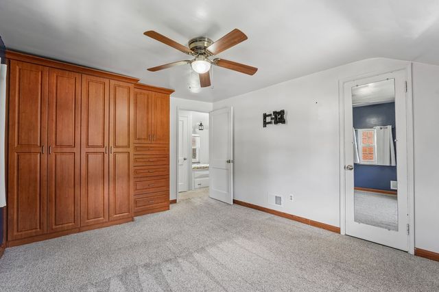 4211 McKee DRIVE, Whitehall, PA 15236