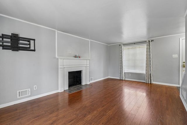 4211 McKee DRIVE, Whitehall, PA 15236