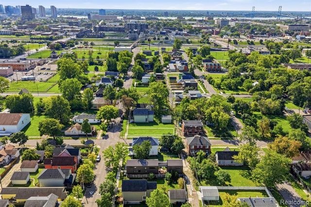 2943 Cochrane Street, Detroit, MI 48216