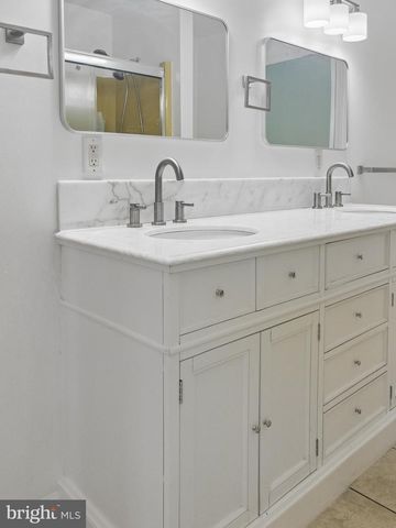 2210 BERKSHIRE RD, Lancaster, PA 17603