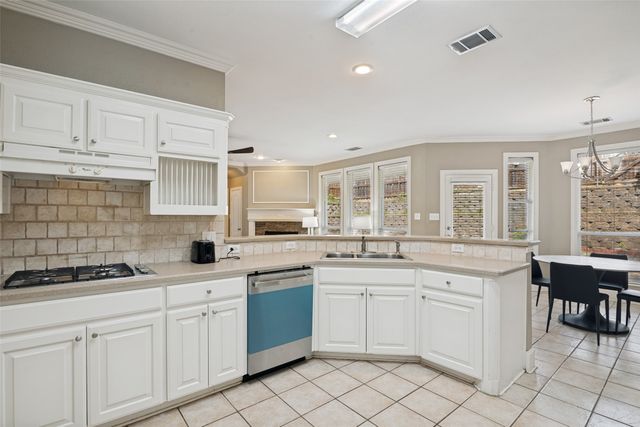 5805 Yacht Club Drive, Rockwall, TX 75032