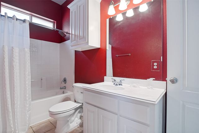 5805 Yacht Club Drive, Rockwall, TX 75032