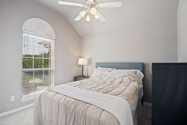 5805 Yacht Club Drive, Rockwall, TX 75032