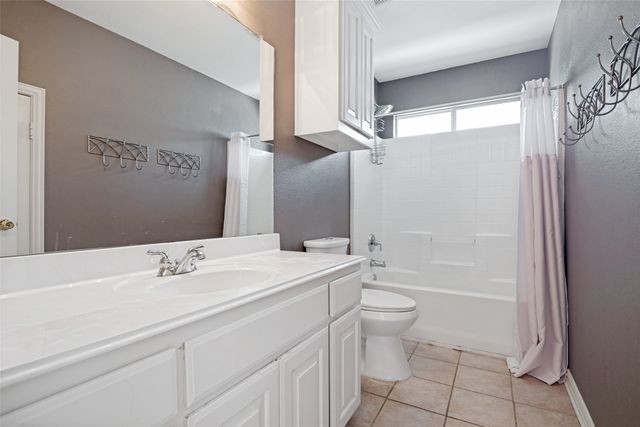 5805 Yacht Club Drive, Rockwall, TX 75032