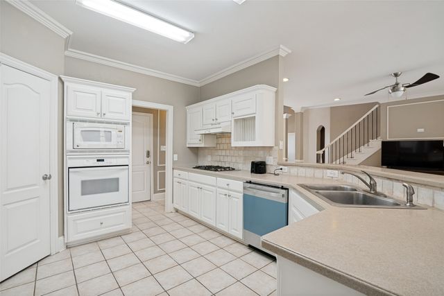5805 Yacht Club Drive, Rockwall, TX 75032