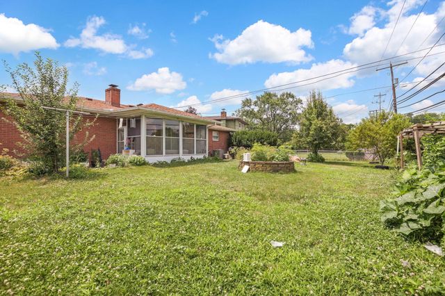 1616 Sienna Lane N, Columbus, OH 43229