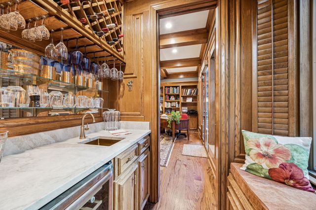 3 Glenmeadow Court, Dallas, TX 75225