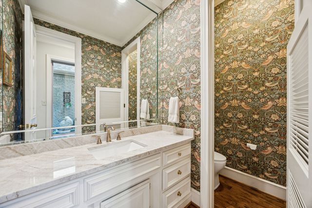 3 Glenmeadow Court, Dallas, TX 75225