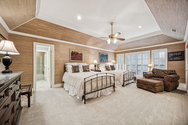 3 Glenmeadow Court, Dallas, TX 75225