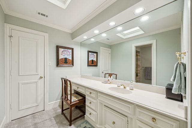 3 Glenmeadow Court, Dallas, TX 75225