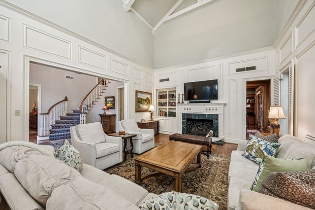 3 Glenmeadow Court, Dallas, TX 75225