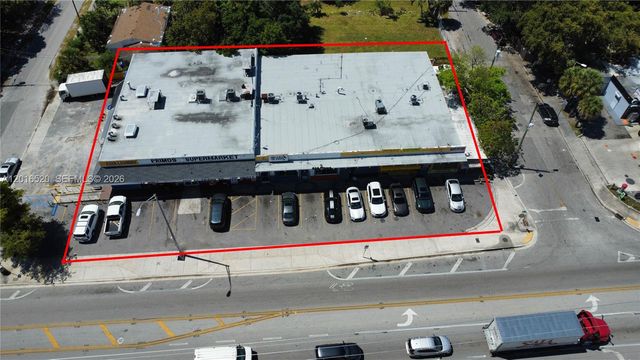 922 NW 36th st, Miami, FL 33127
