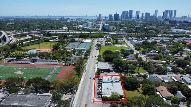 922 NW 36th st, Miami, FL 33127