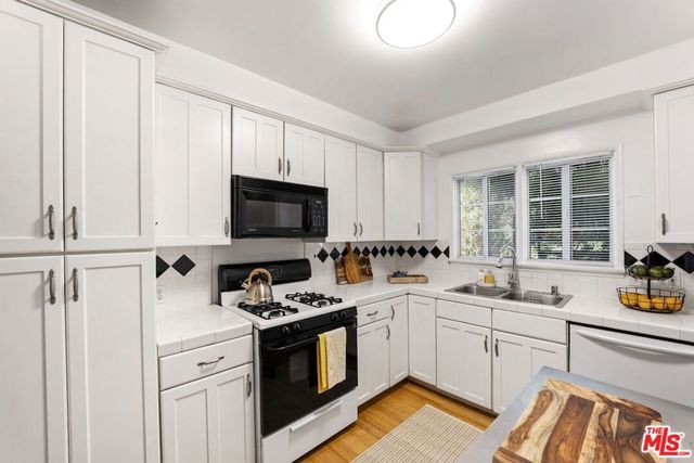 2969 - 2971 London Street, Los Angeles, CA 90026