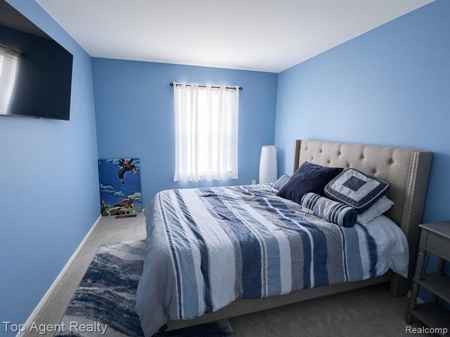 24769 Primrose Lane, Southfield, MI 48033