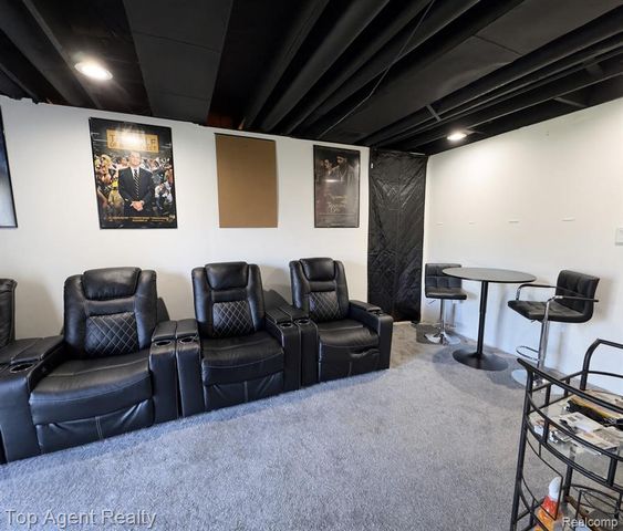 24769 Primrose Lane, Southfield, MI 48033