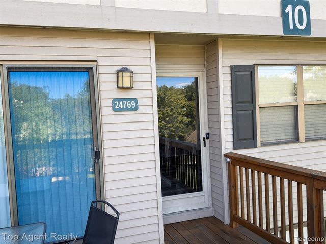 24769 Primrose Lane, Southfield, MI 48033