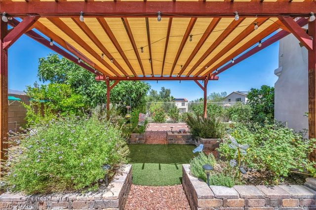 7008 Manzanares Drive, North Las Vegas, NV 89084