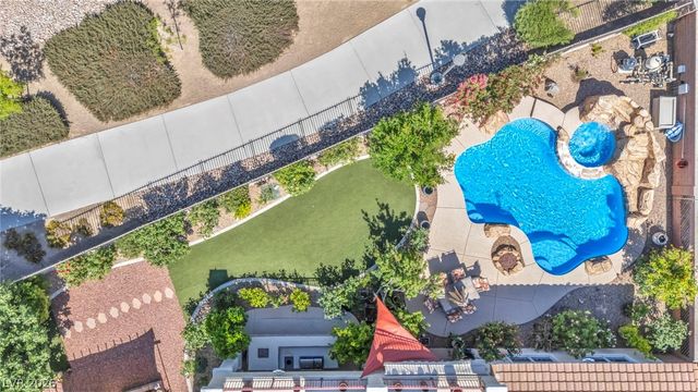 7008 Manzanares Drive, North Las Vegas, NV 89084