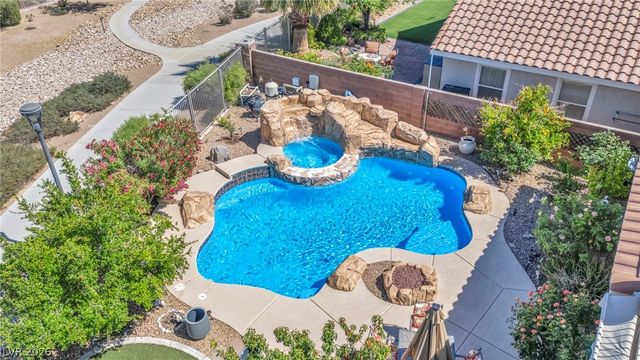 7008 Manzanares Drive, North Las Vegas, NV 89084