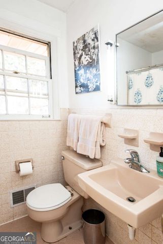 1310 Moores Ford Road, Bogart, GA 30622