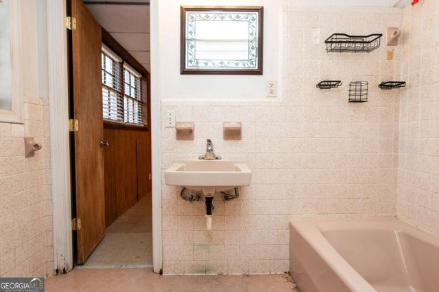 1310 Moores Ford Road, Bogart, GA 30622