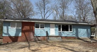 312 E E Leavell Woods Drive, Jackson, MS 39212